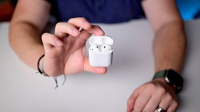 60946-125559-000-lede-AIrPods-xl
